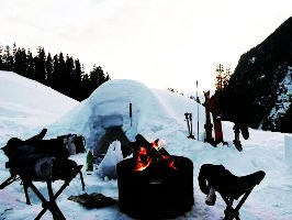 Fulfill your dream of staying in an Igloo in Manali